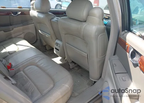 2004 Cadillac Deville Standard z USA, uszkodzony, nr VIN 1G6KD54Y84U116865